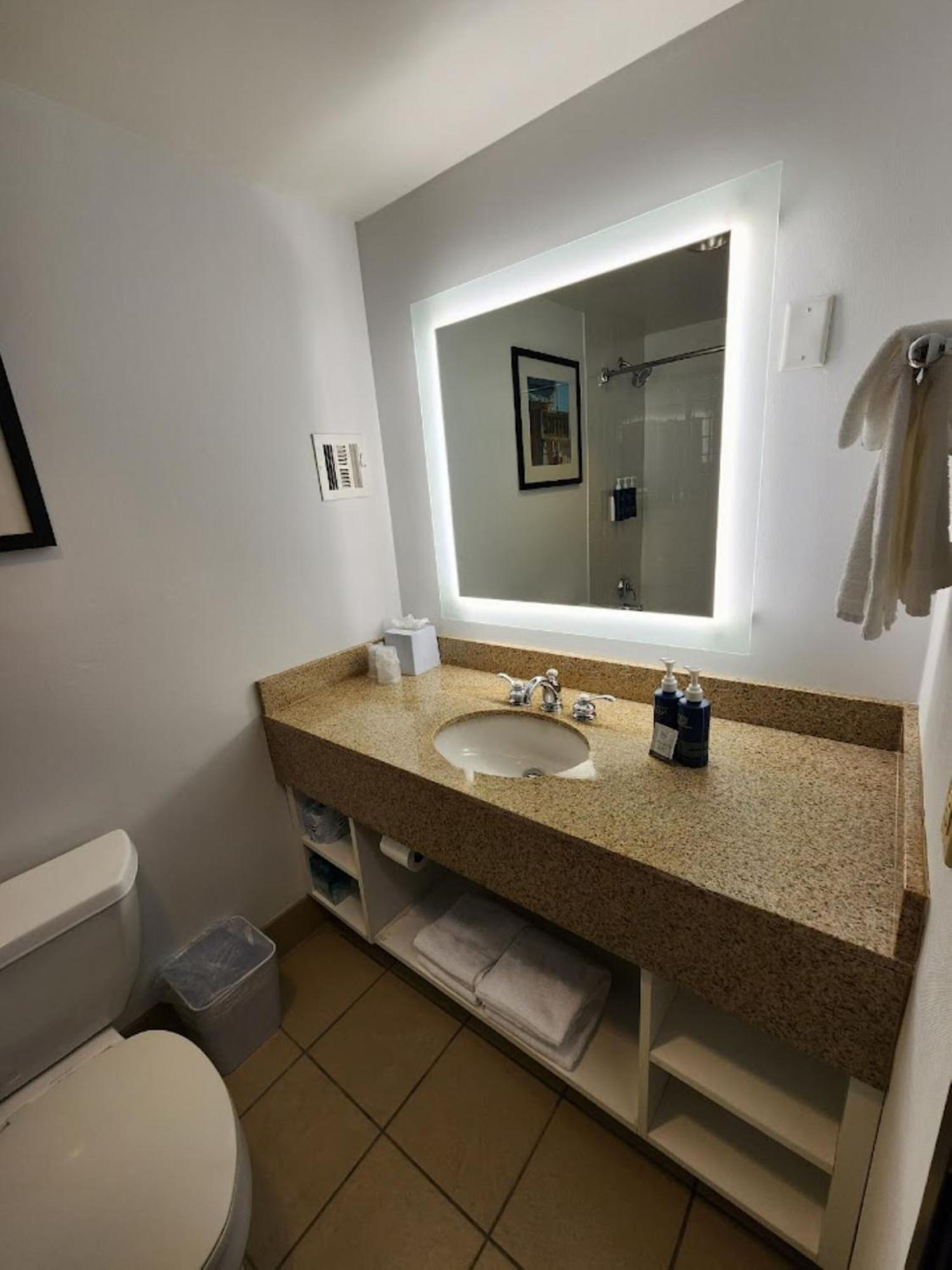 Four Points By Sheraton Little Rock Midtown Екстериор снимка