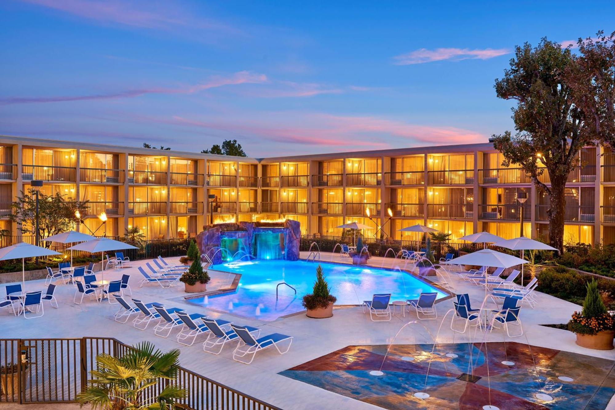 Four Points By Sheraton Little Rock Midtown Екстериор снимка